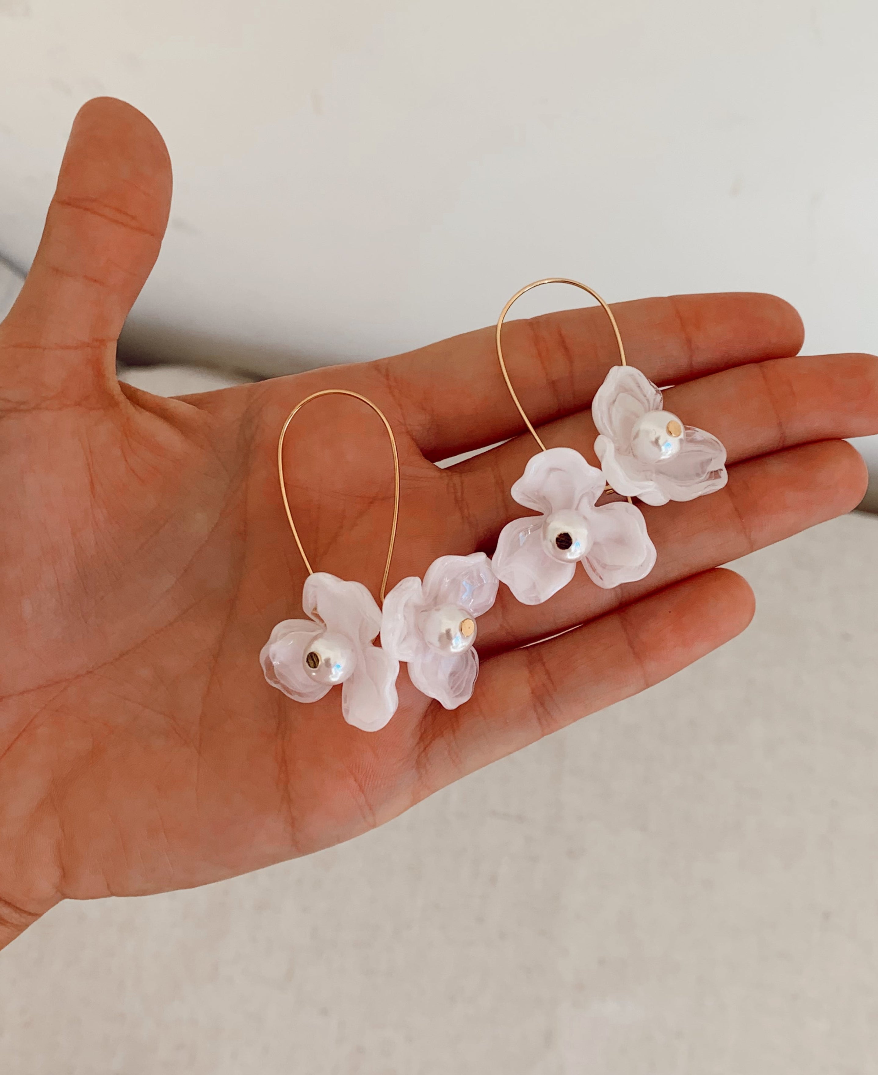 Caravana Flor blanca