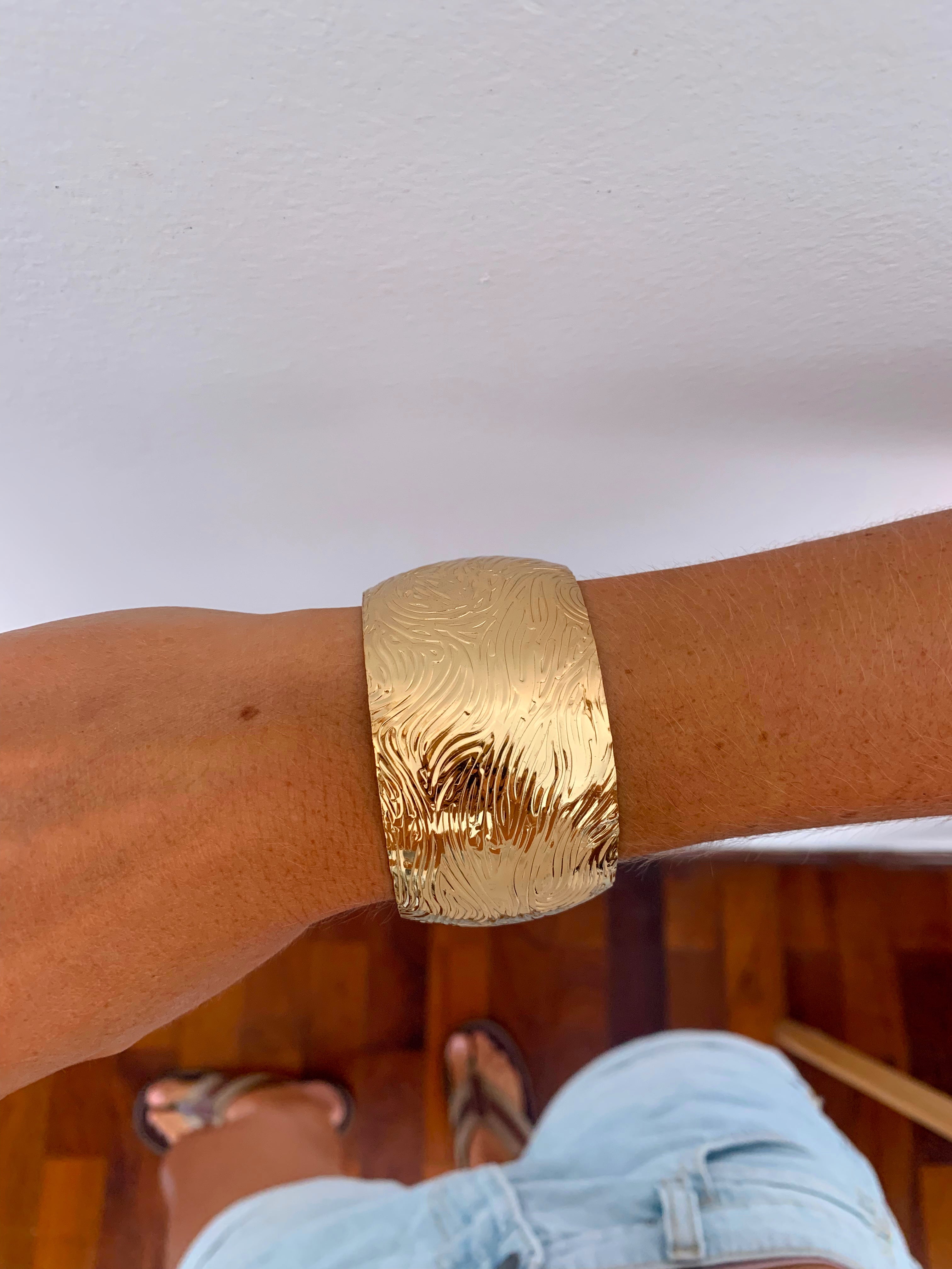 Brazalete dorado