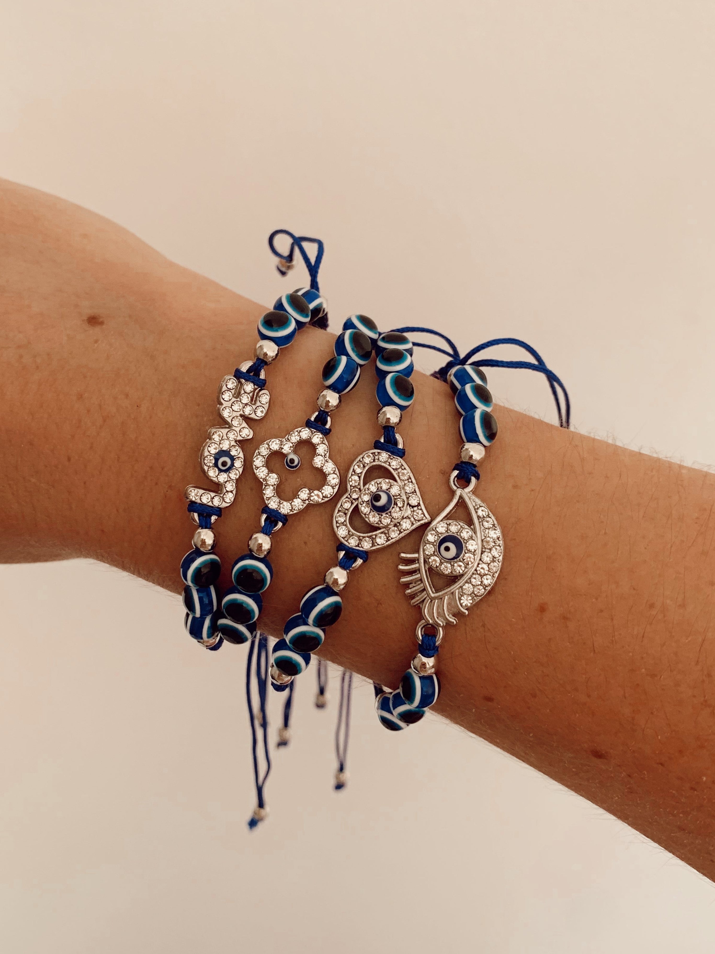 Pulsera de hilo
