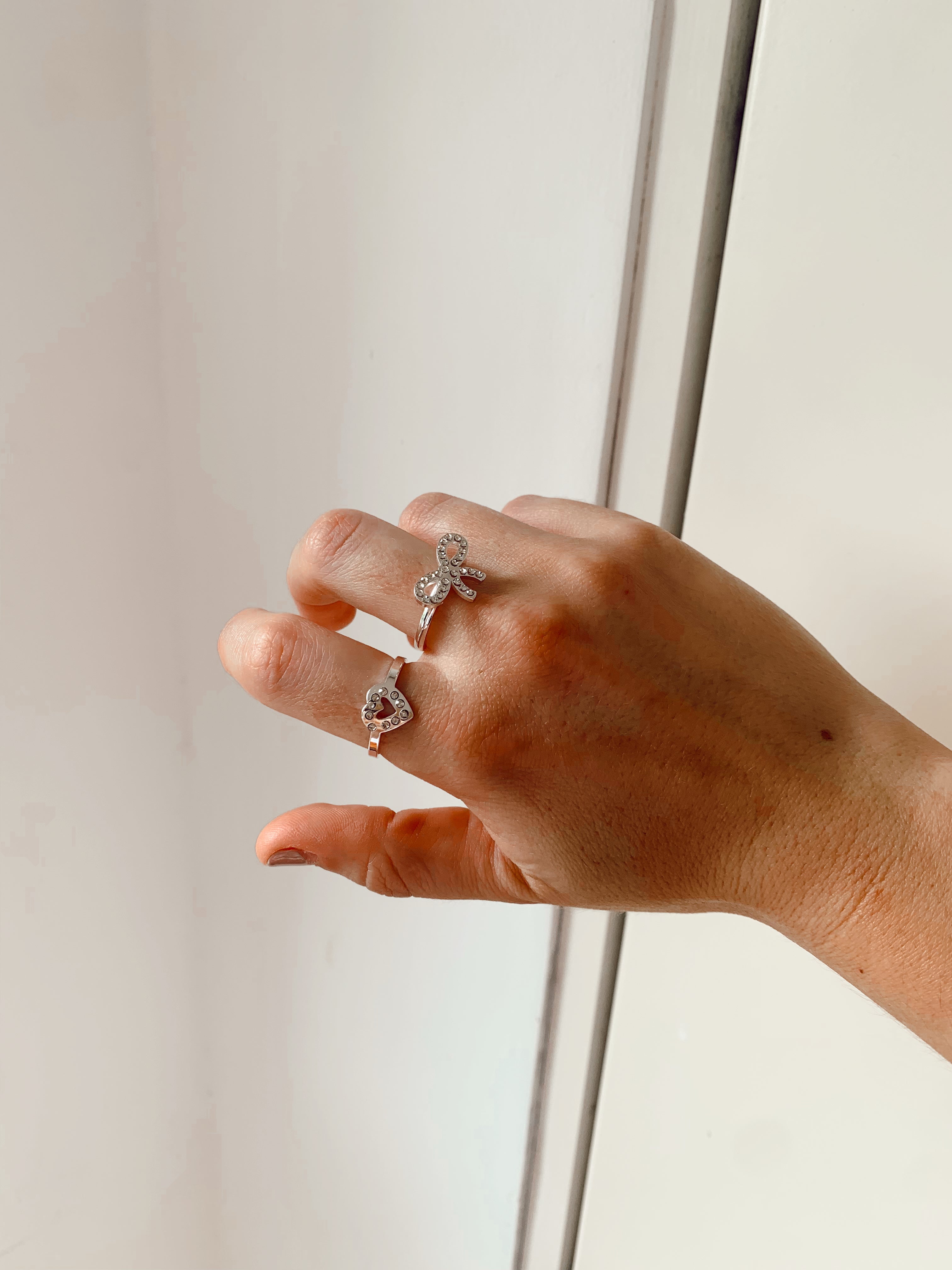 Anillo moña