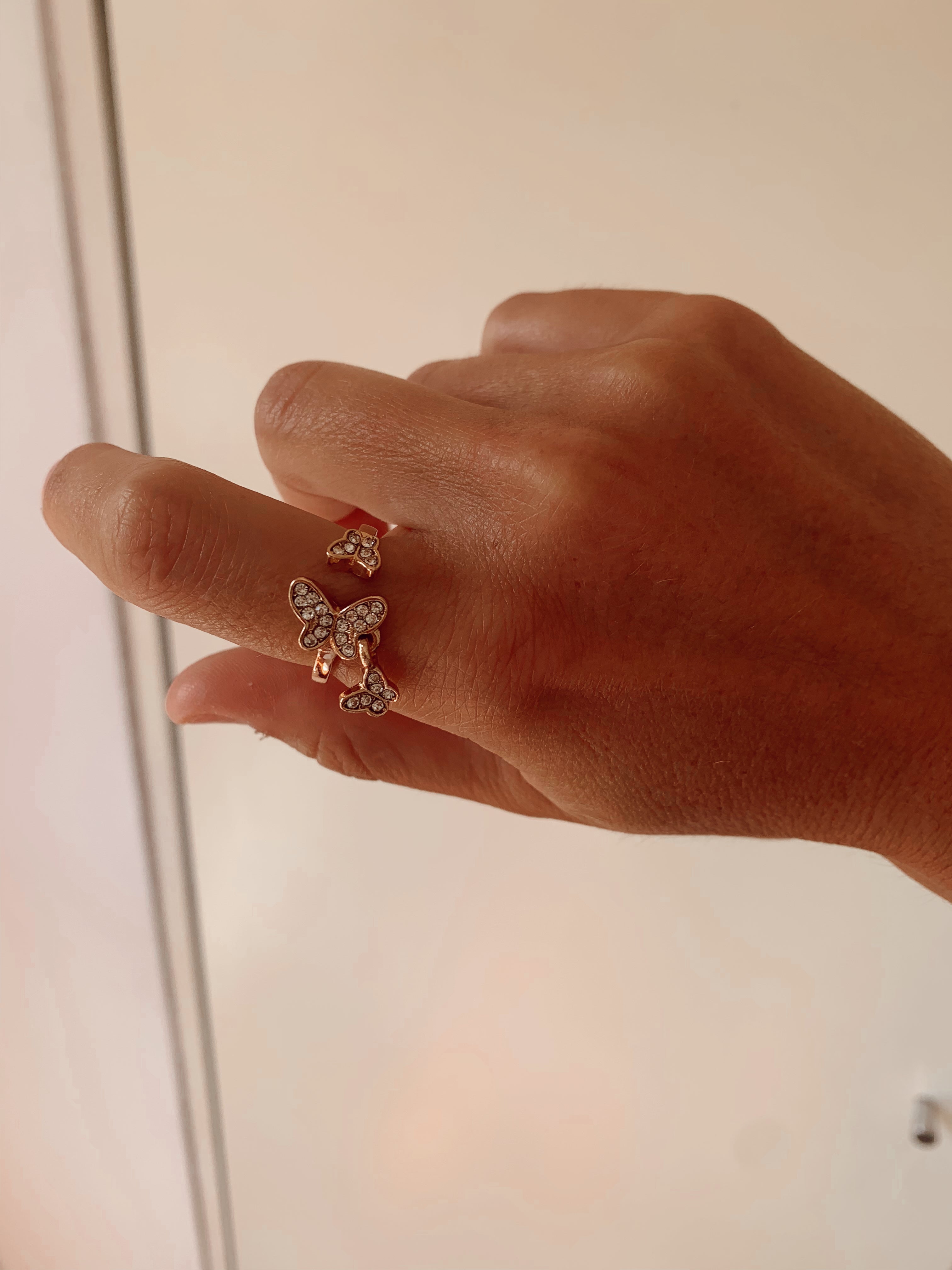 Anillo mariposa