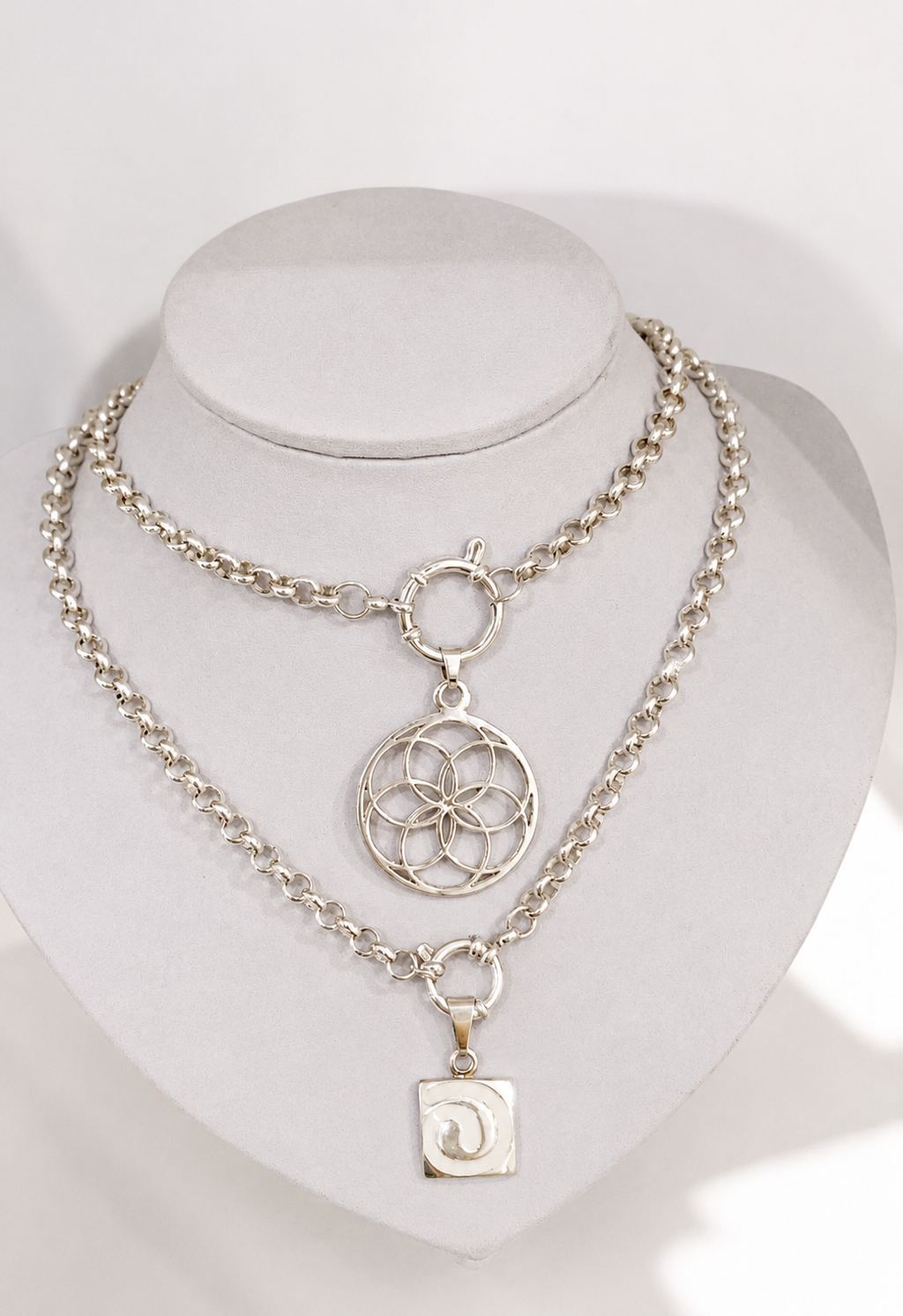 Collar mandala