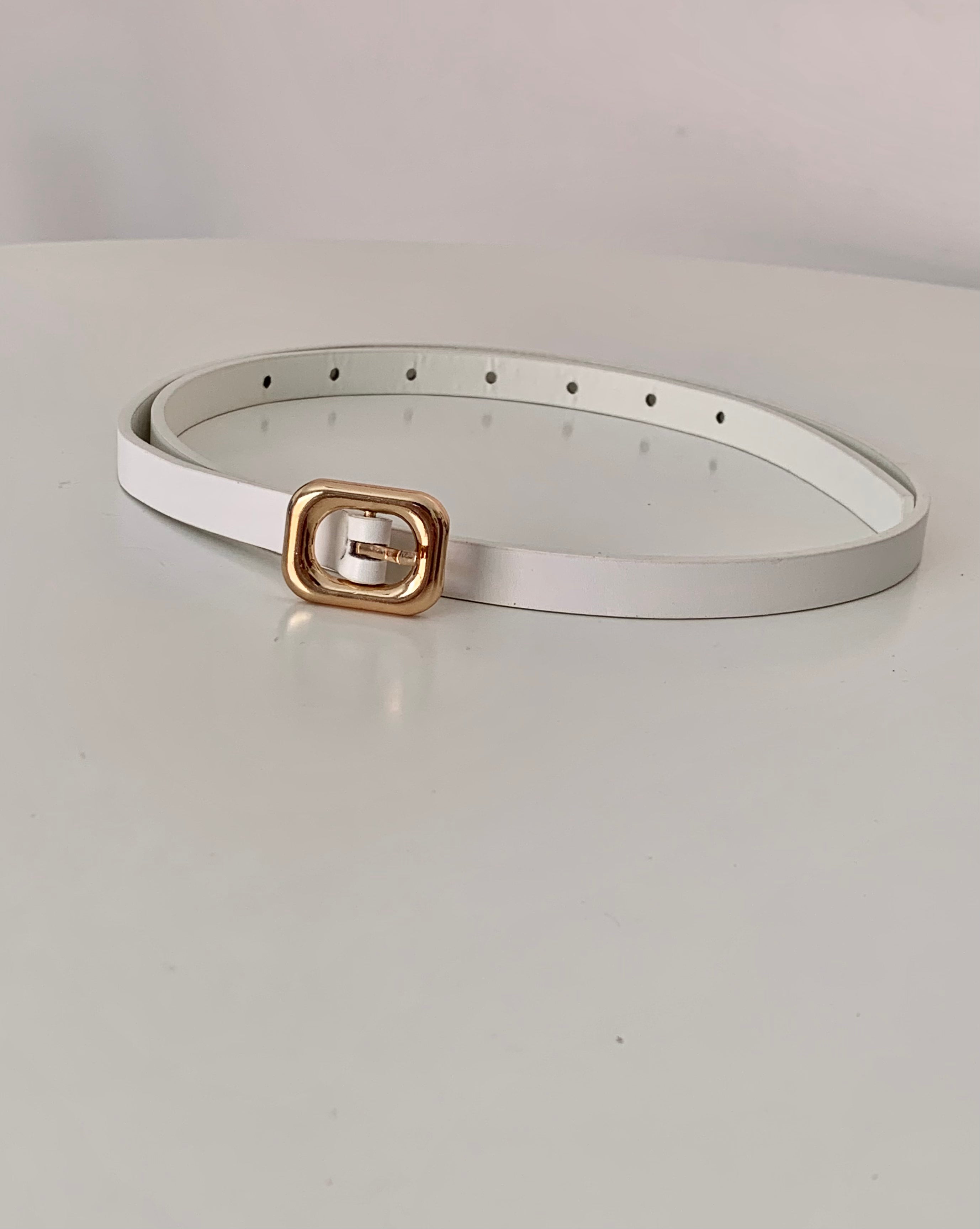 Cinto fino blanco