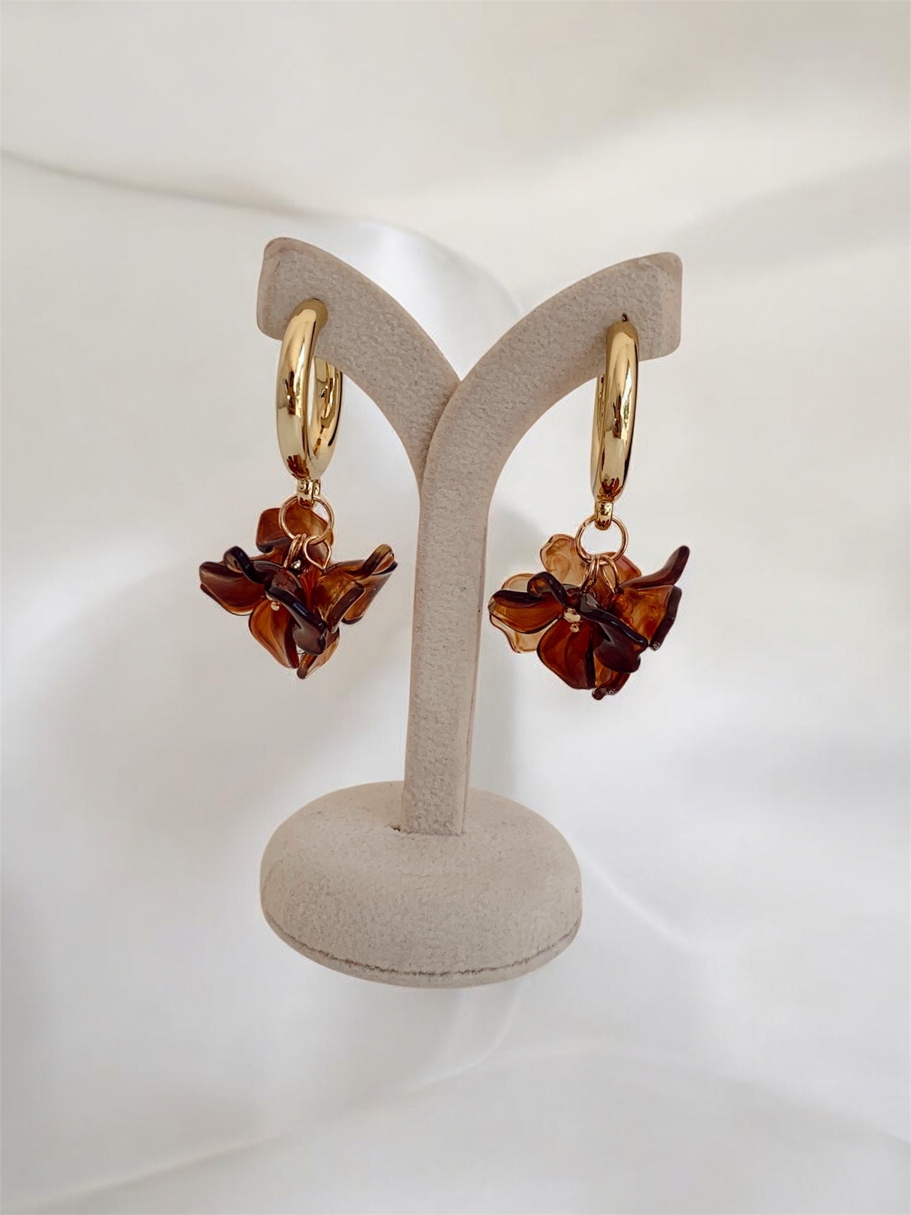 Aros Brown