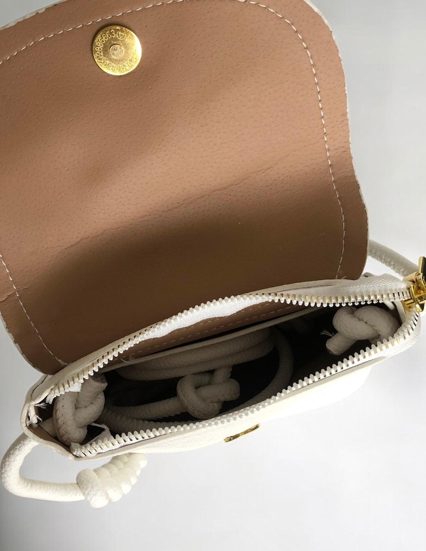 Cartera white