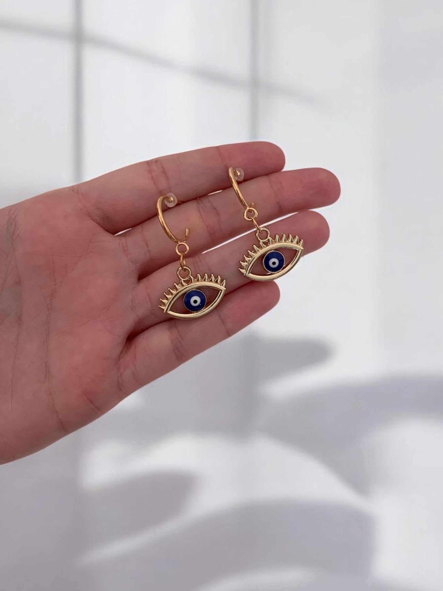 Caravanas Eyes