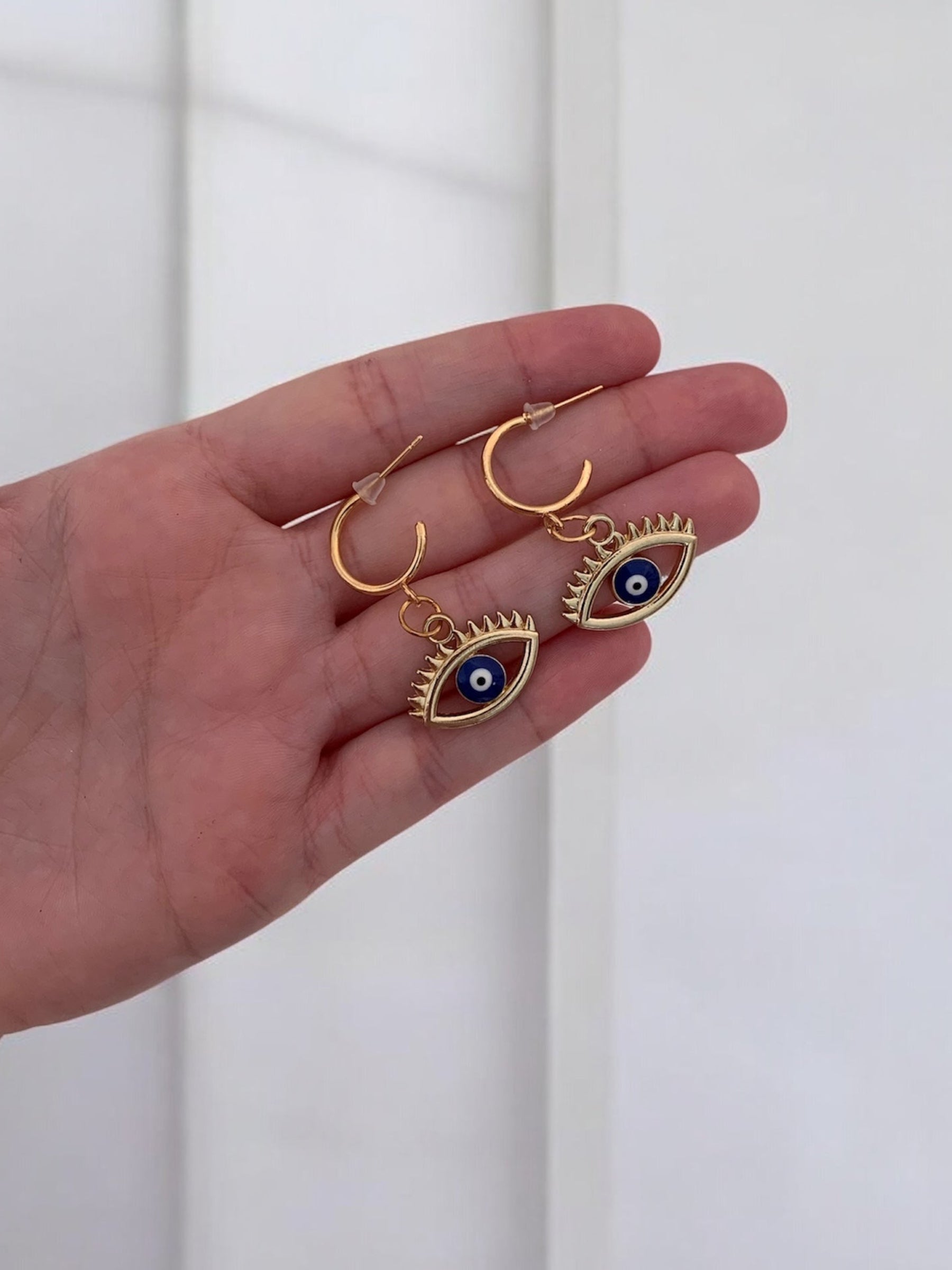 Caravanas Eyes